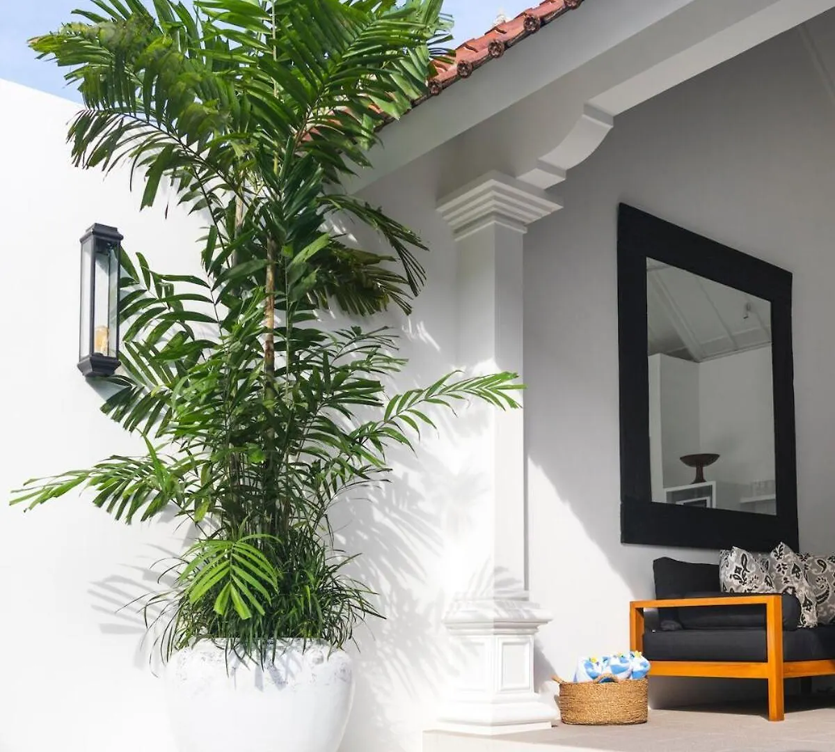 Saro - Top Location Near Potato Head, Walk Everywhere! Seminyak  Indonesia