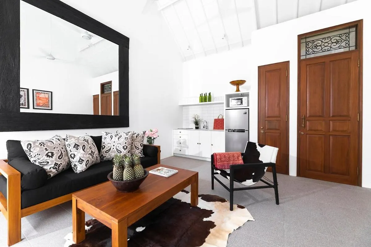 Villa Saro - Top Location Near Potato Head, Walk Everywhere! Seminyak