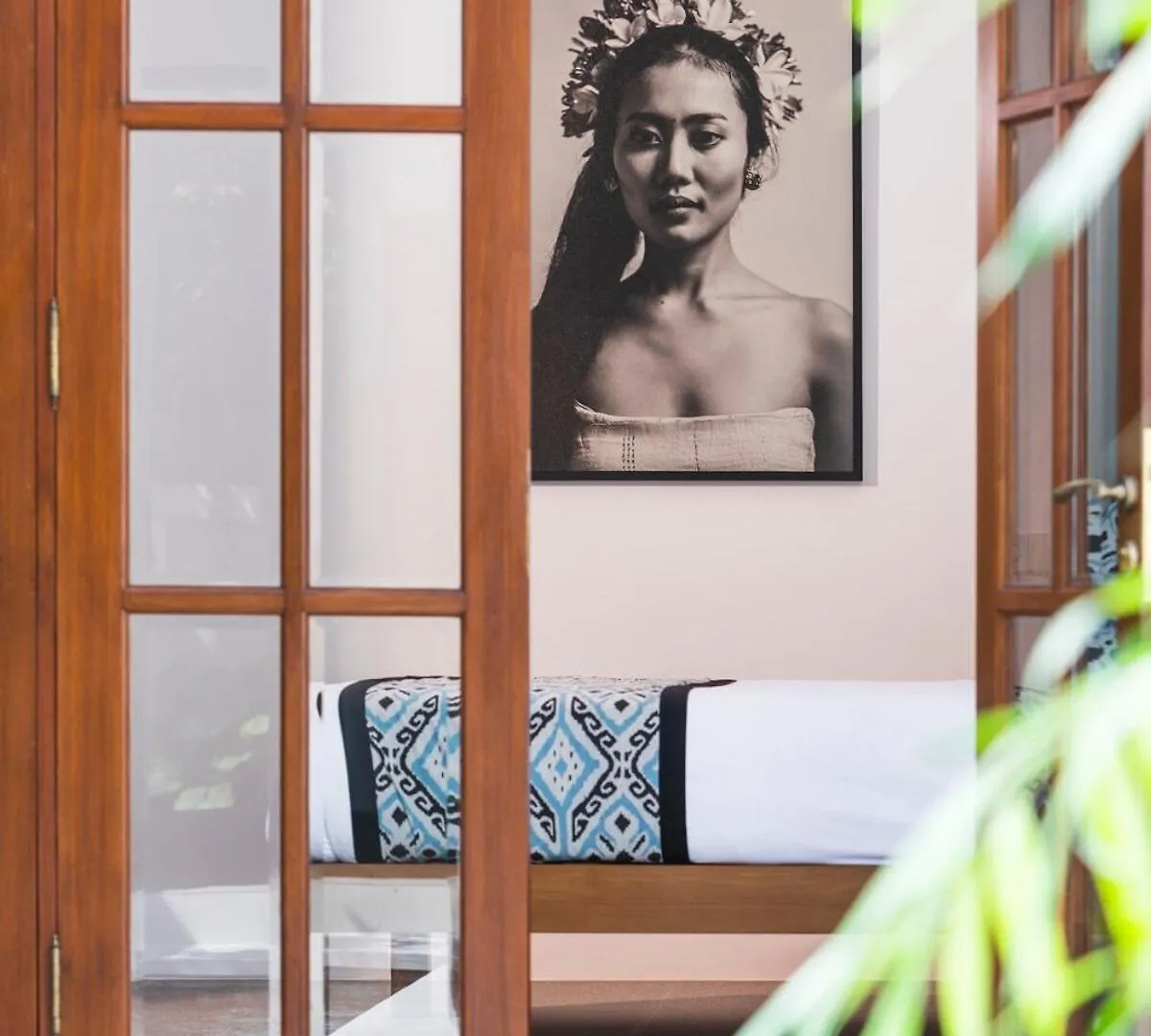 Saro - Top Location Near Potato Head, Walk Everywhere! Seminyak Vila